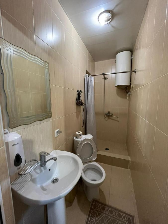 Guest House Esma Sukhumi Exterior photo